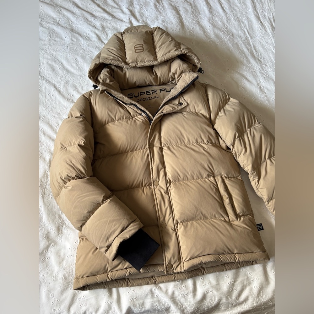 Aritzia super puff